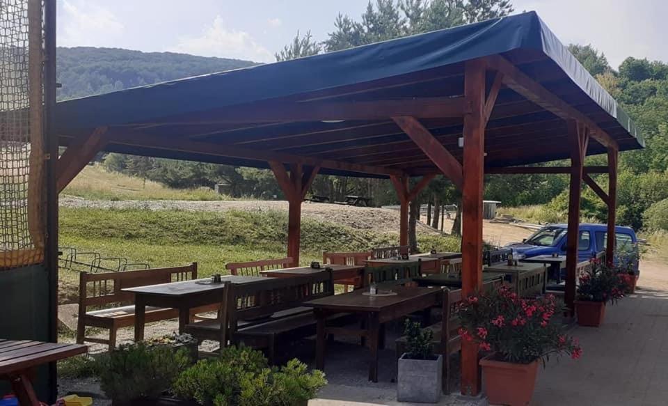 Penzion Zoo Pod Hresnou Kavecany Exterior photo