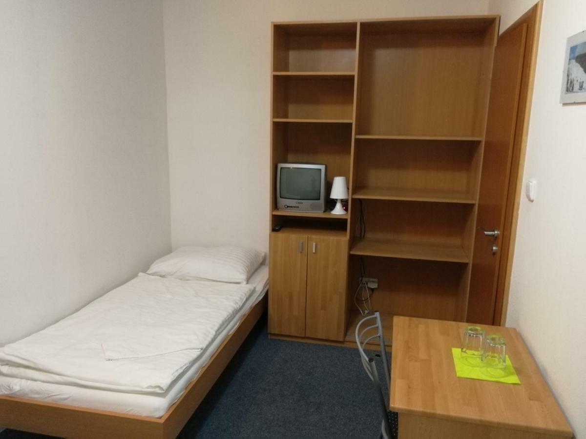 Penzion Zoo Pod Hresnou Kavecany Room photo